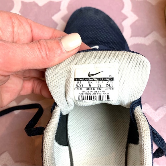 Nike Air Max Tavas Gs Shoes Sneakers Women 6.5 - Picture 7 of 10